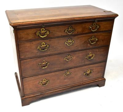 A late 18th/early 19th century mahogany chest of four drawers with brass swing handles, raised on bracket supports, approx 78 x 90 x 47cm.  Provenance: From the descendants of Andrew Barclay Walker (of Walker Gallery Liverpool), this item has been passed down the generations and is suggested from the family that this is originally from the Andrew Barclay Walker estate.